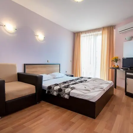 Hotel South - New Management And Free Access Tsarevo