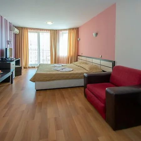 Hotel South - New Management And Free Access Tsarevo