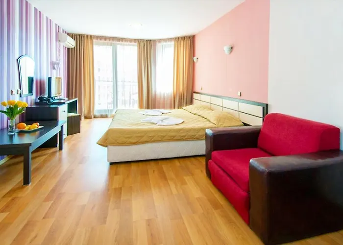 South - New Management And Free Access Hotel Carevo