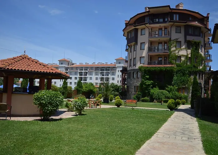 Hotel South - New Management And Free Access Carevo