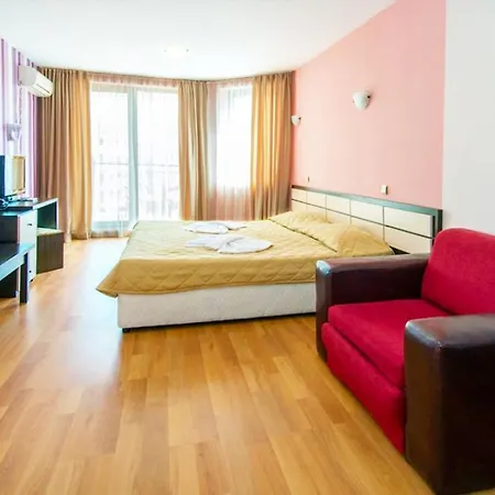 South - New Management And Free Access ホテル ツァレヴォ