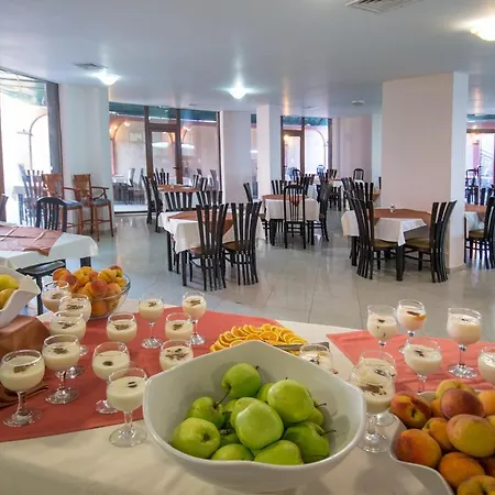 ホテル South - New Management And Free Access ツァレヴォ